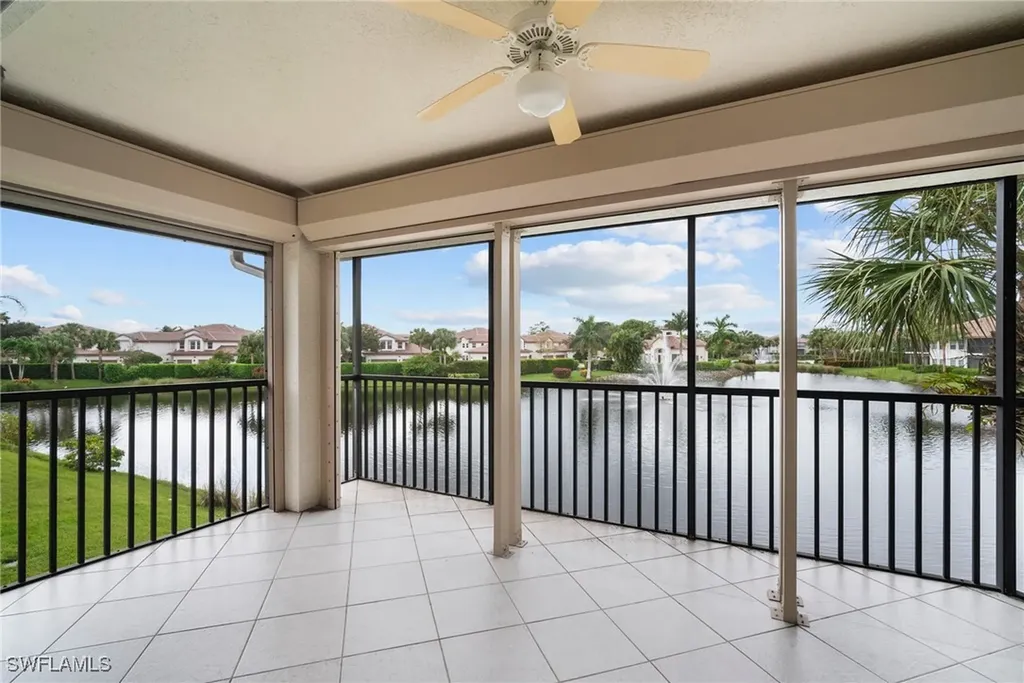 8196 Saratoga Drive Naples FL 34113