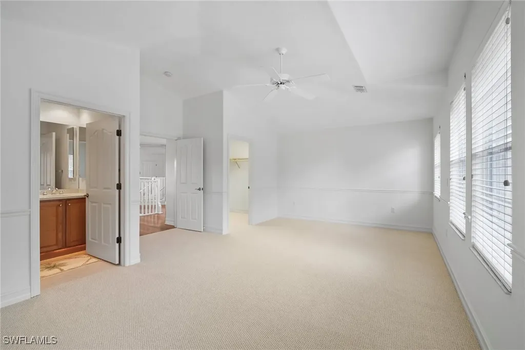 8196 Saratoga Drive Naples FL 34113