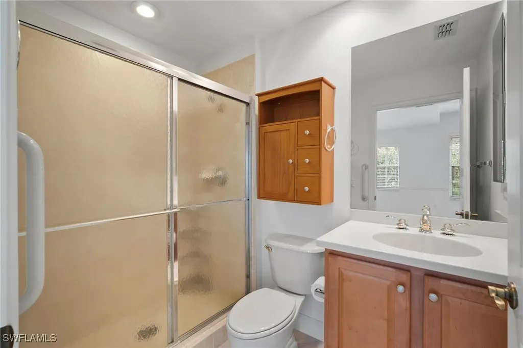 8196 Saratoga Drive Naples FL 34113