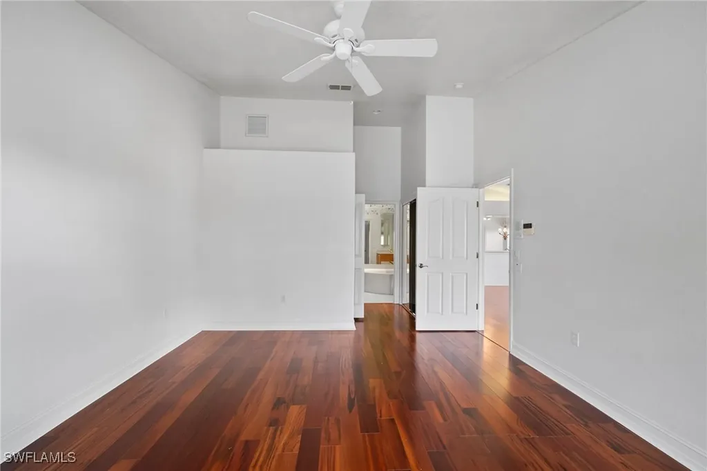 8196 Saratoga Drive Naples FL 34113