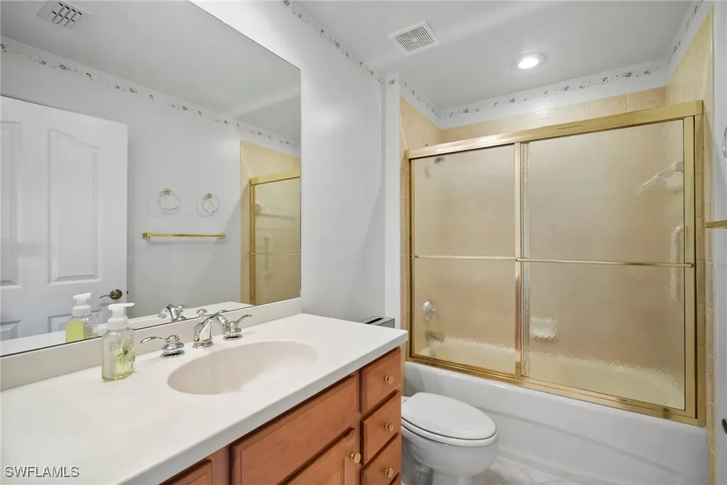 8196 Saratoga Drive Naples FL 34113