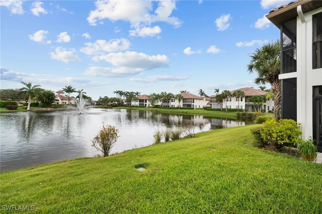 8196 Saratoga Drive Naples FL 34113