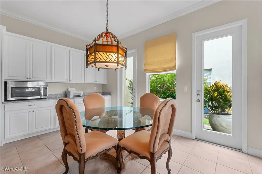 1724 Birdie Drive Naples FL 34120