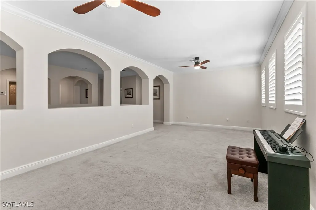 1724 Birdie Drive Naples FL 34120