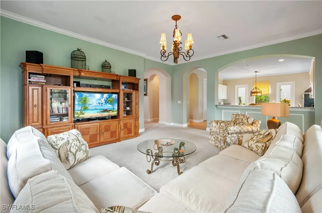 1724 Birdie Drive Naples FL 34120