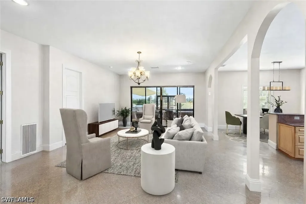 3880 62nd Avenue NE Naples FL 34120