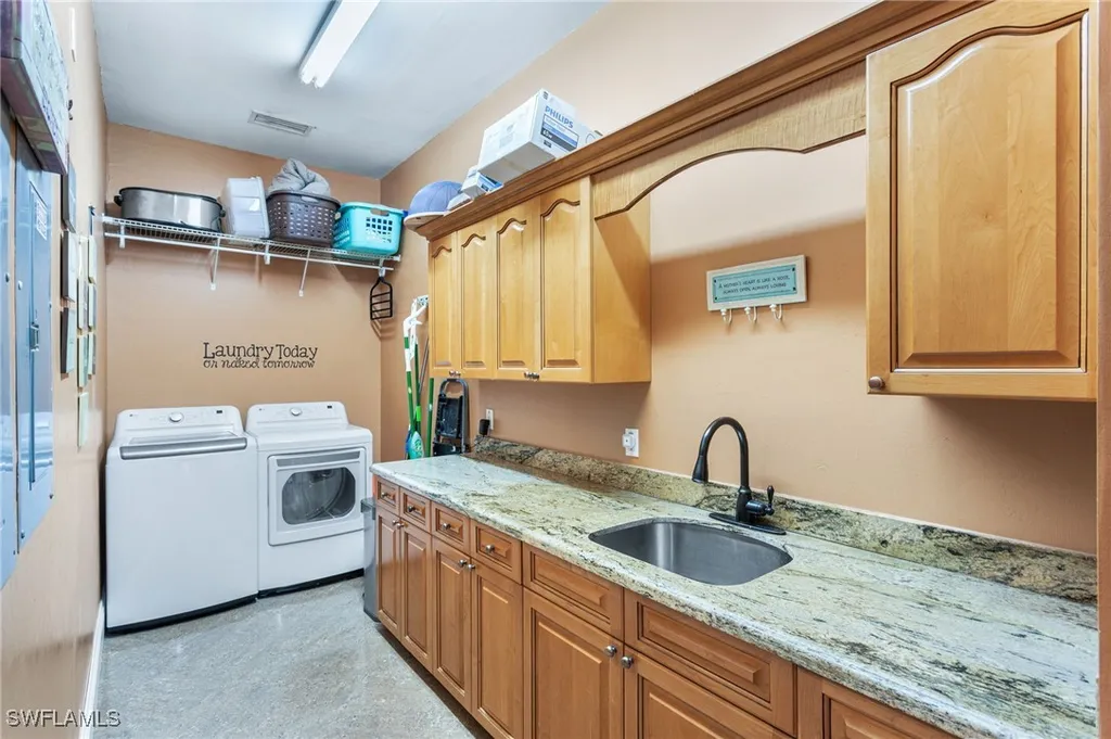 3880 62nd Avenue NE Naples FL 34120