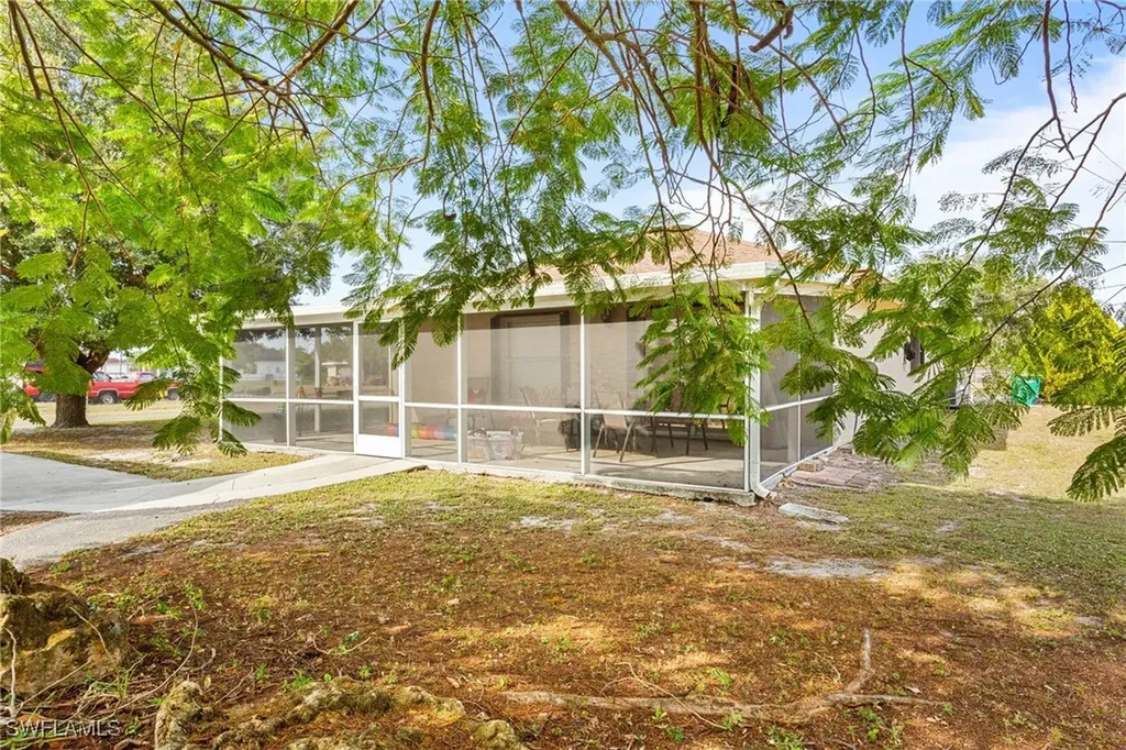 3880 62nd Avenue NE Naples FL 34120