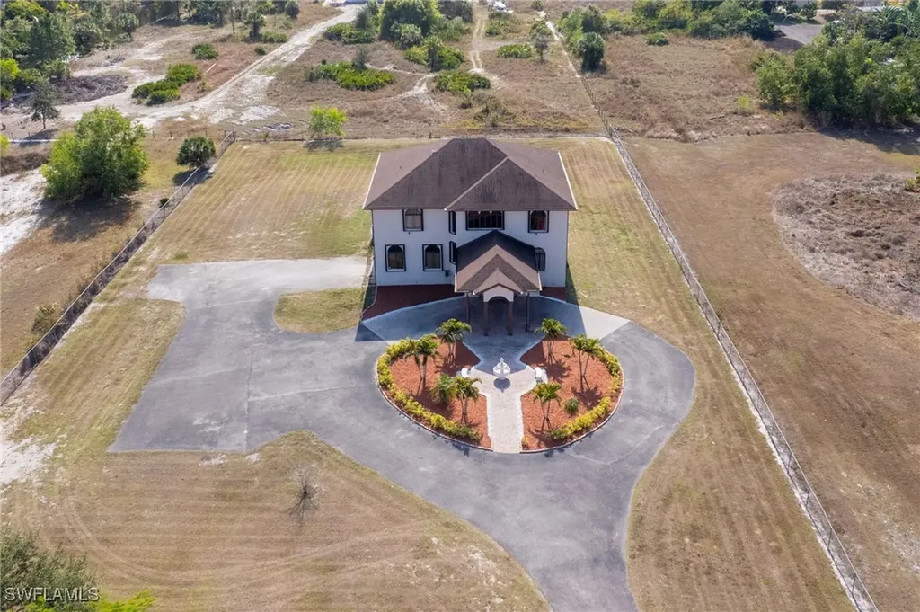 3880 62nd Avenue NE Naples FL 34120