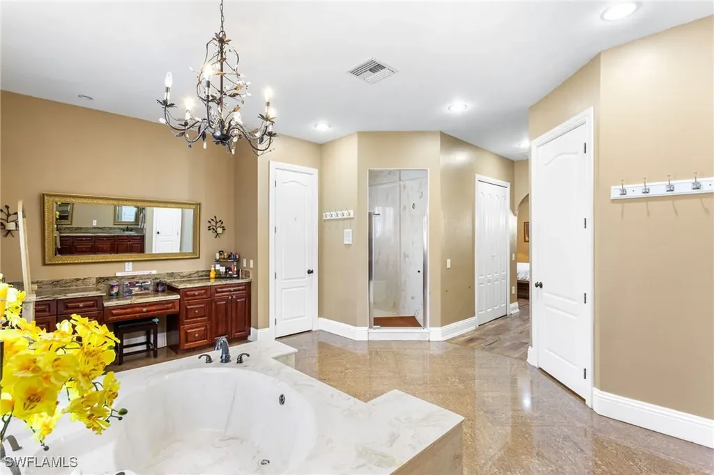 3880 62nd Avenue NE Naples FL 34120