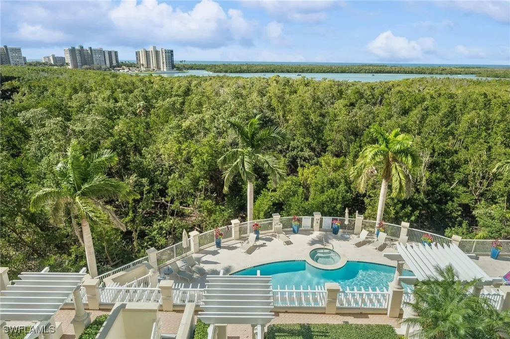 265 Indies Way Naples FL 34110