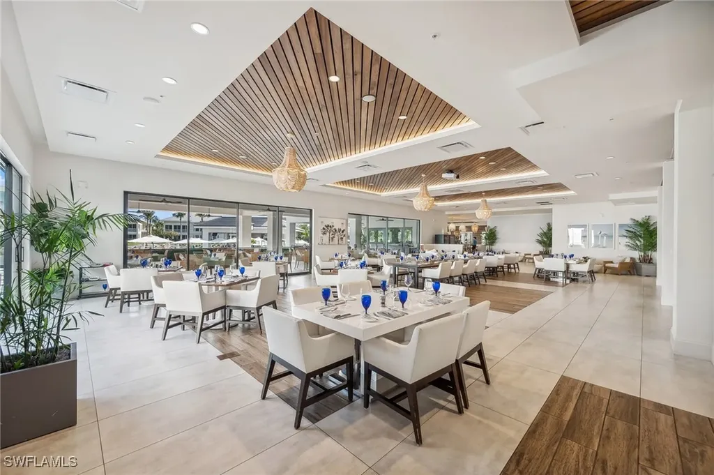 265 Indies Way Naples FL 34110