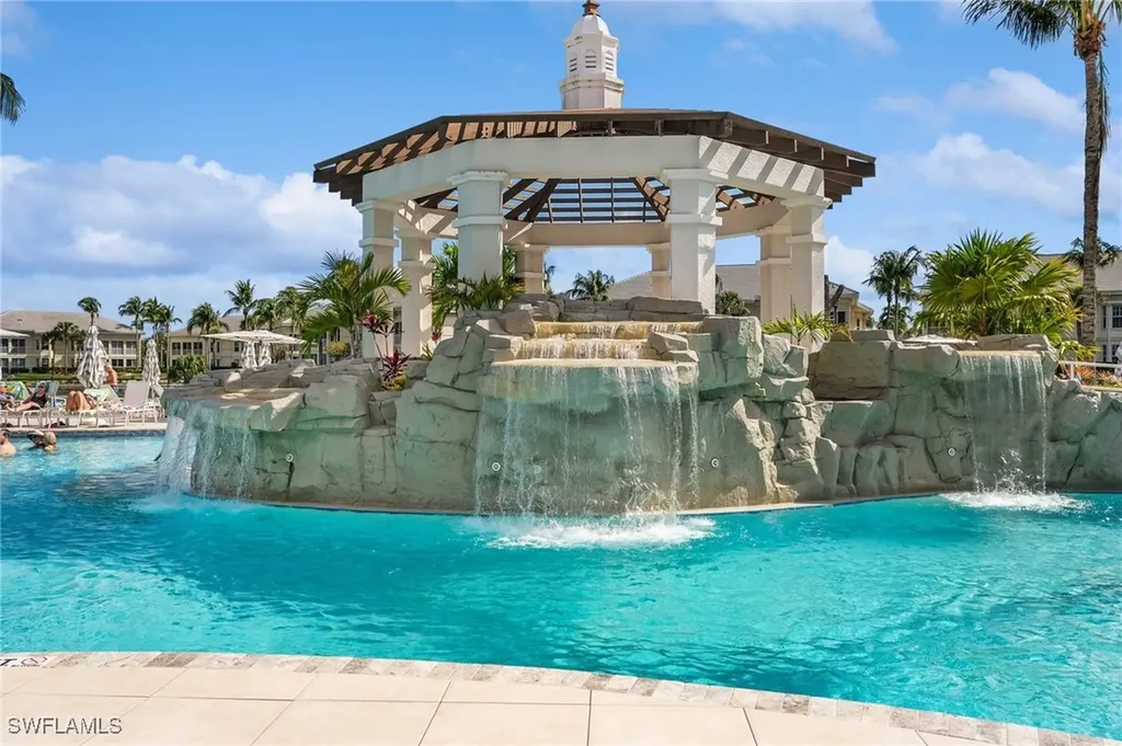 265 Indies Way Naples FL 34110