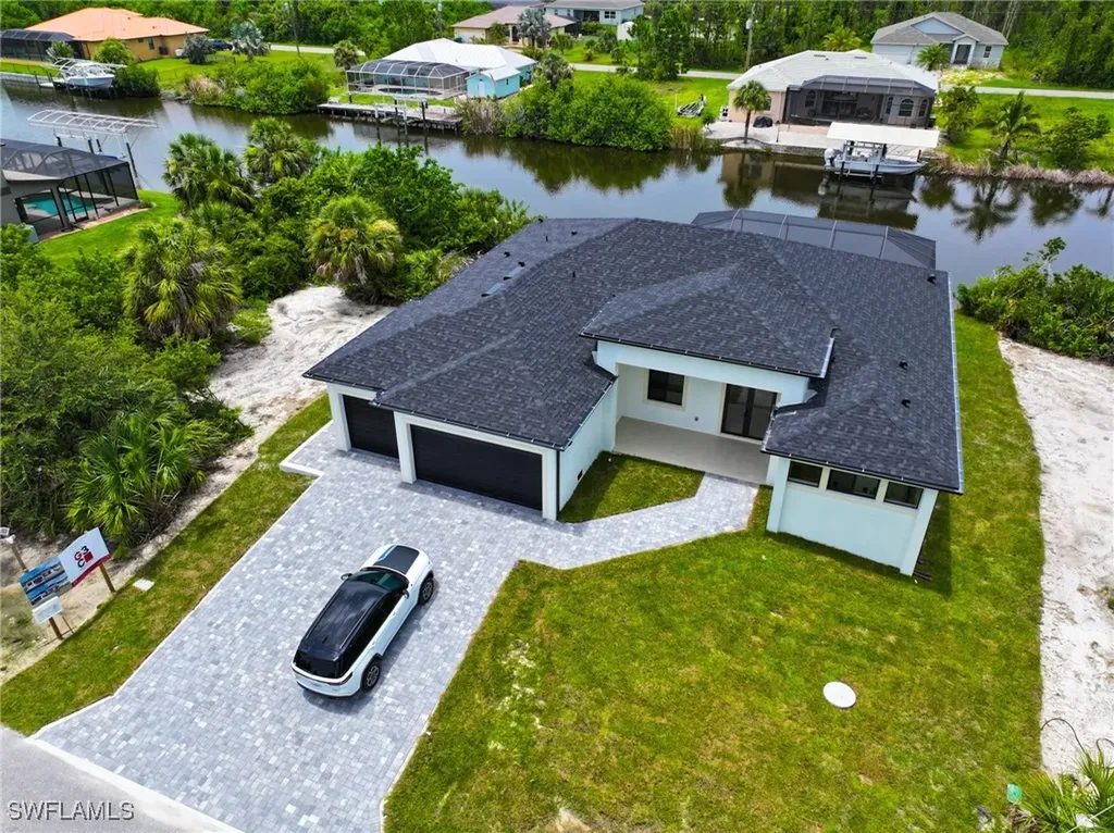 15048 Hennipen Circle E Port Charlotte FL 33981