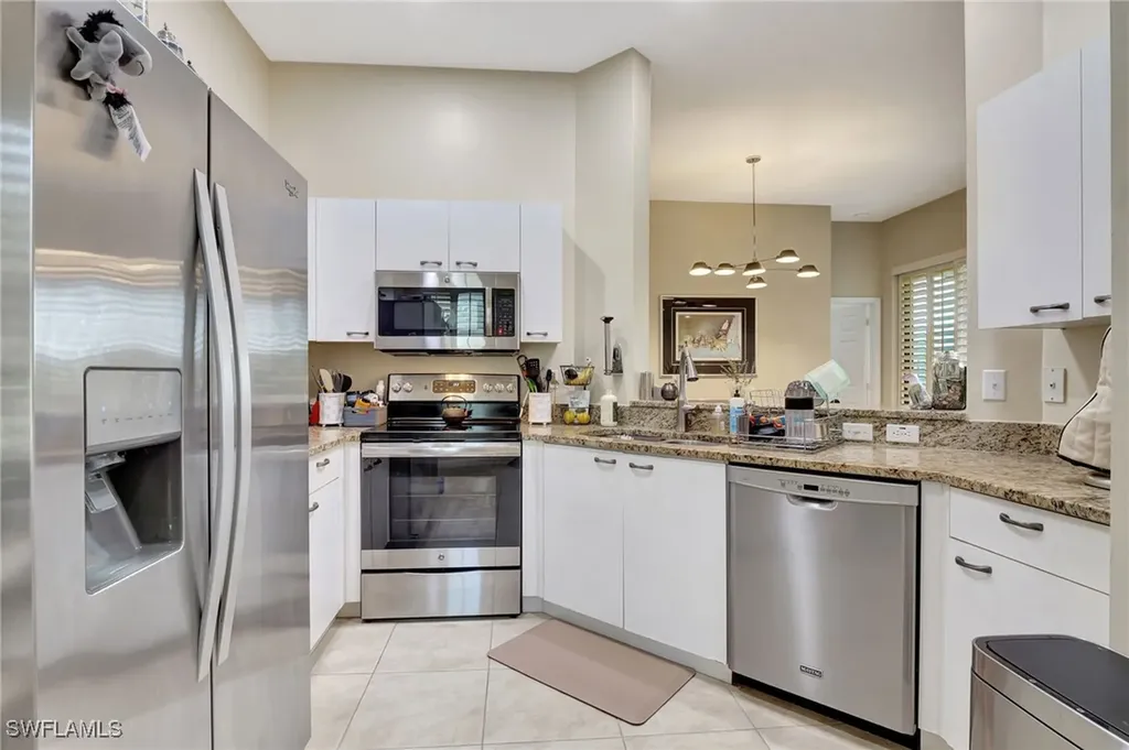 190 Vintage Circle Naples FL 34119