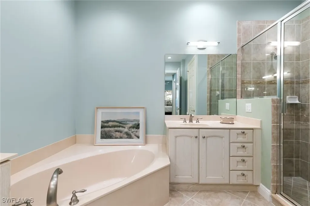 3053 Aviamar Circle Naples FL 34114