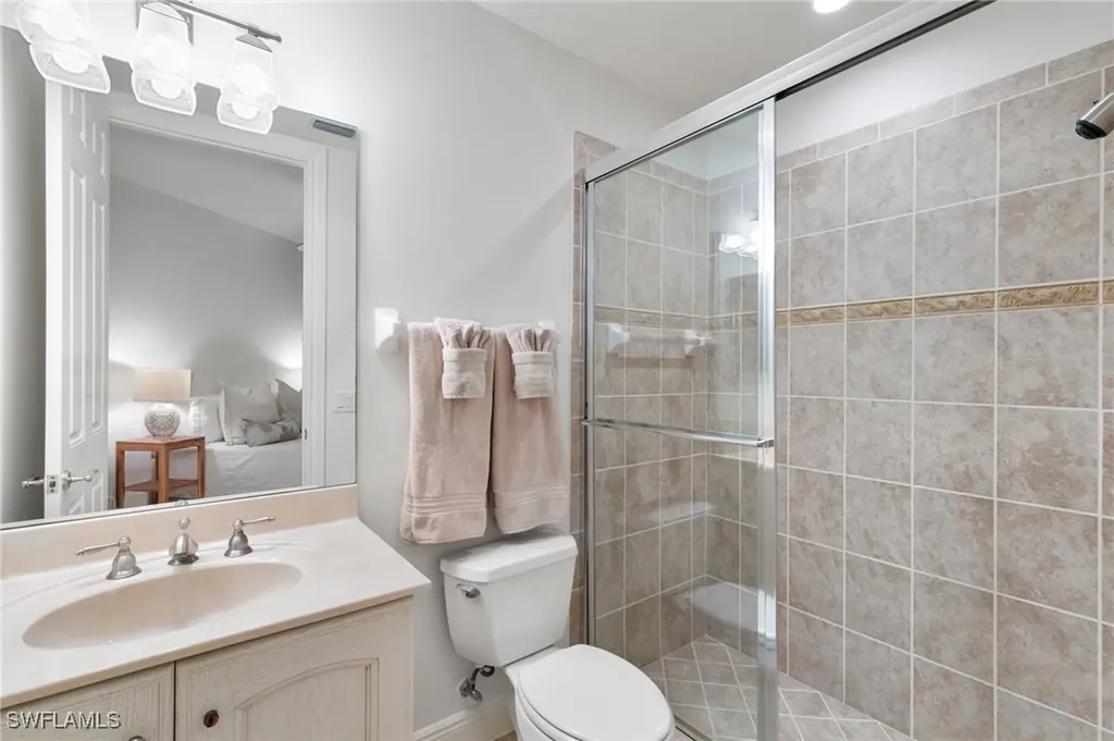 3053 Aviamar Circle Naples FL 34114