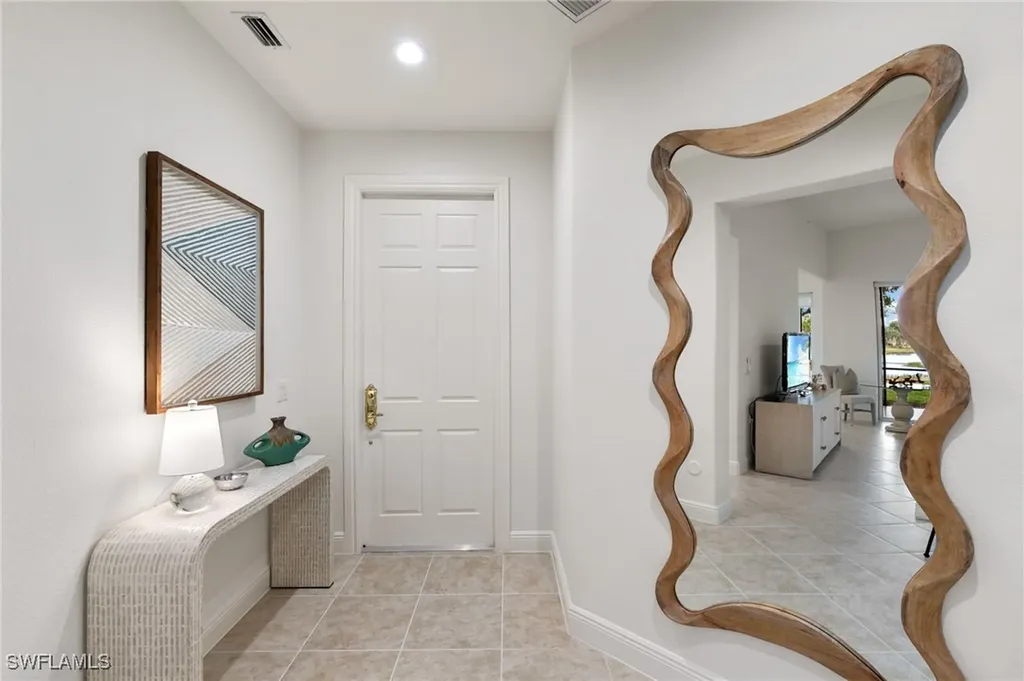 3053 Aviamar Circle Naples FL 34114