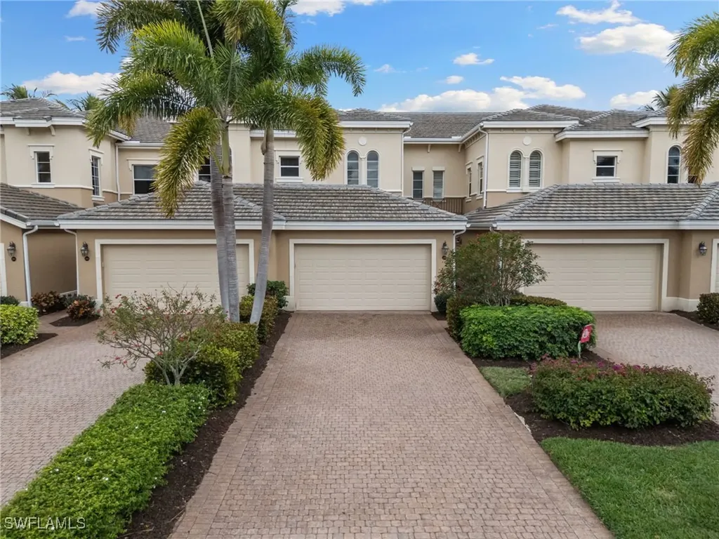 3053 Aviamar Circle Naples FL 34114