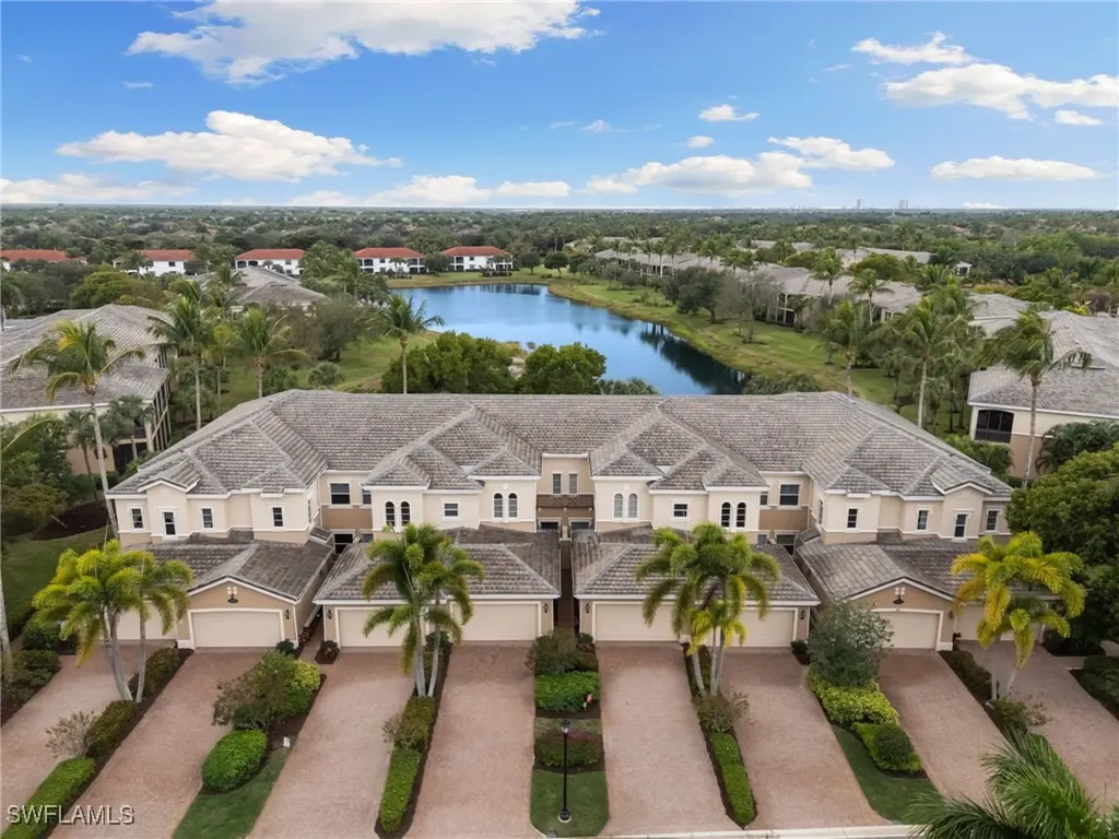 3053 Aviamar Circle Naples FL 34114