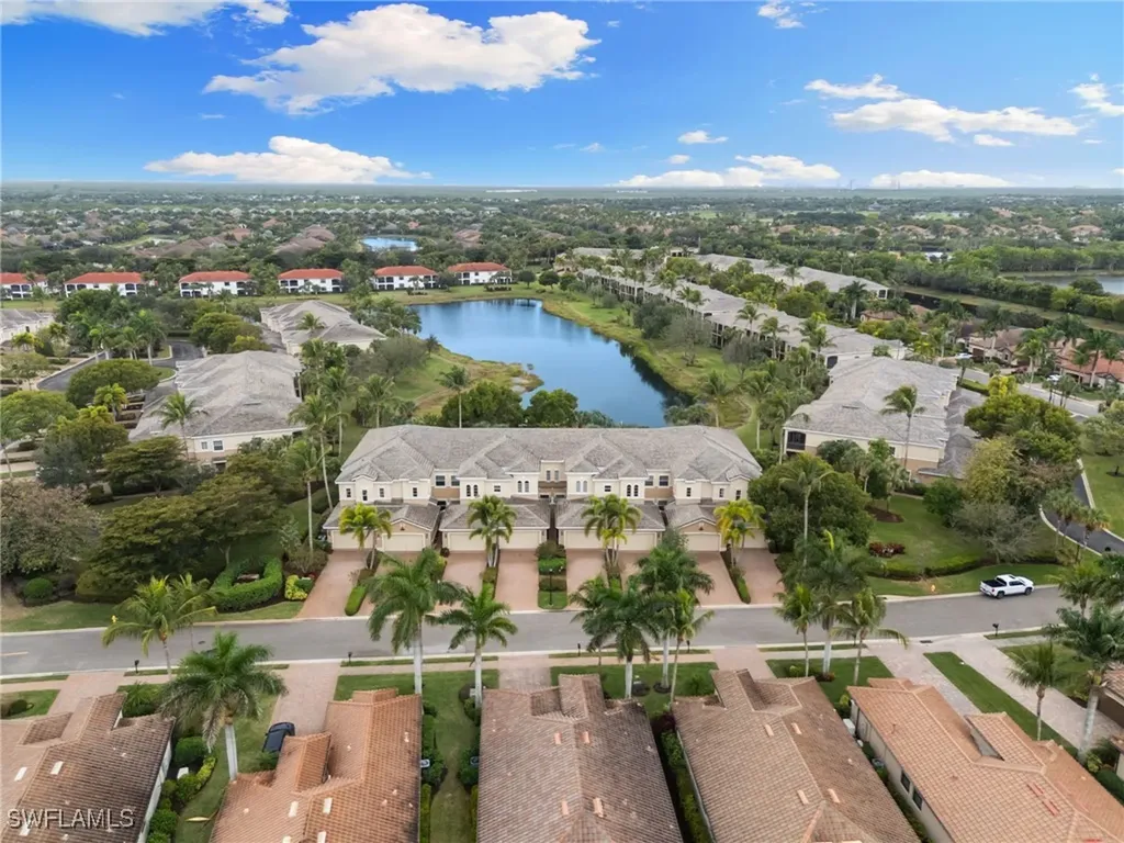 3053 Aviamar Circle Naples FL 34114