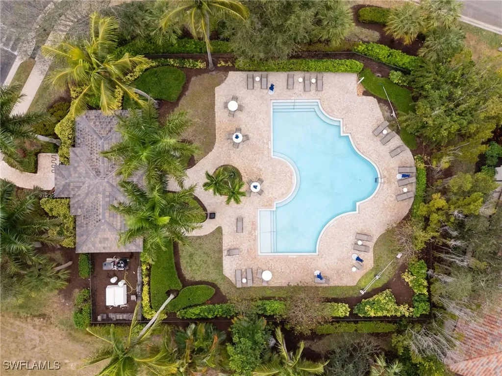 3053 Aviamar Circle Naples FL 34114