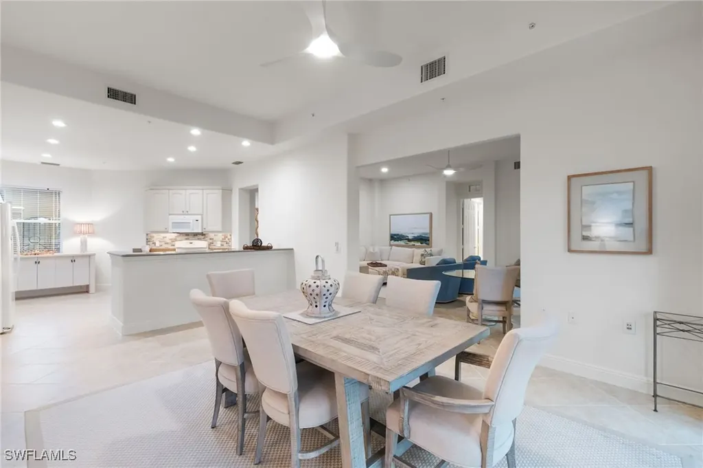 3053 Aviamar Circle Naples FL 34114