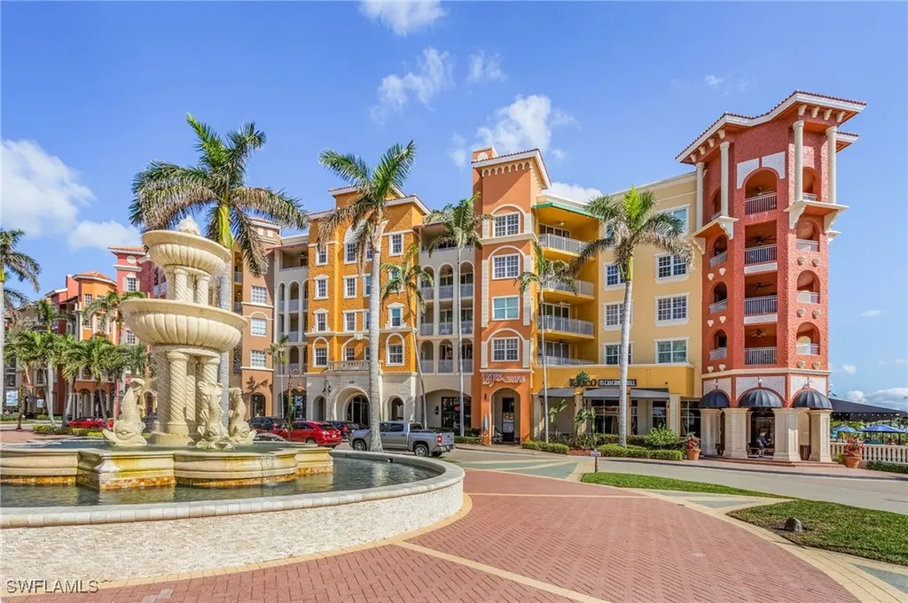 401 Bayfront Place Naples FL 34102