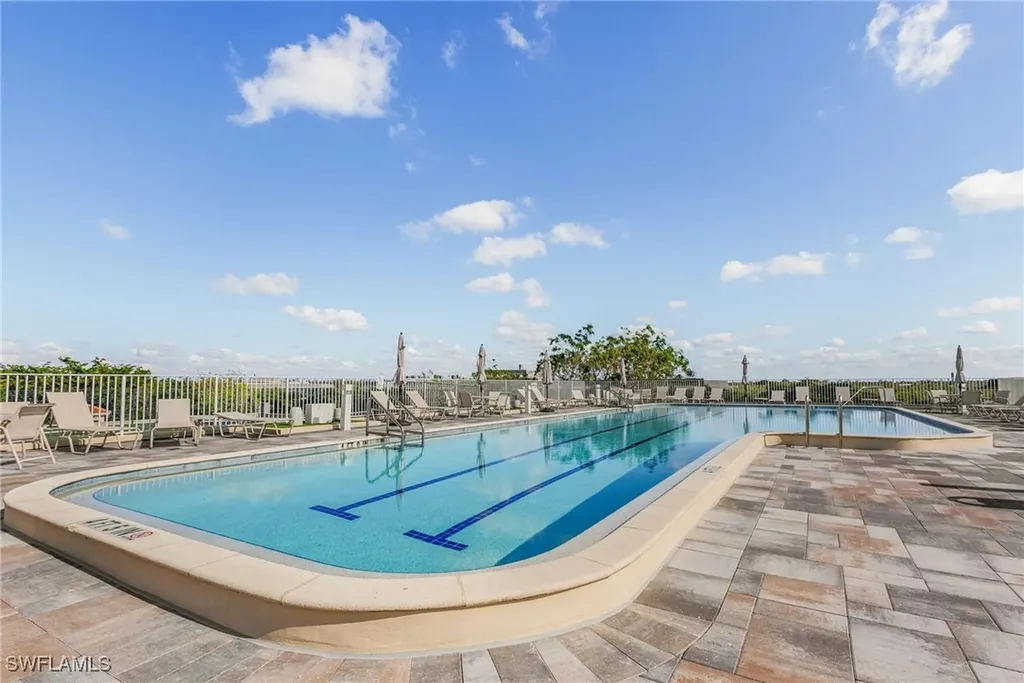 401 Bayfront Place Naples FL 34102