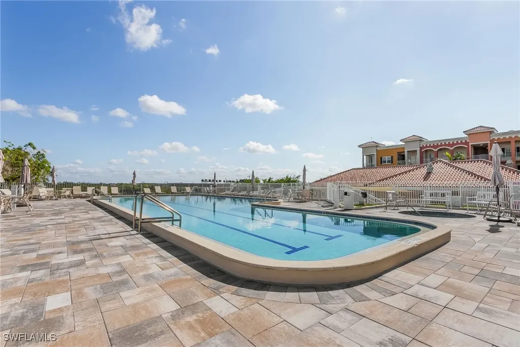 401 Bayfront Place Naples FL 34102