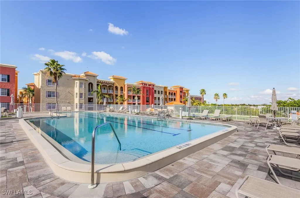 401 Bayfront Place Naples FL 34102