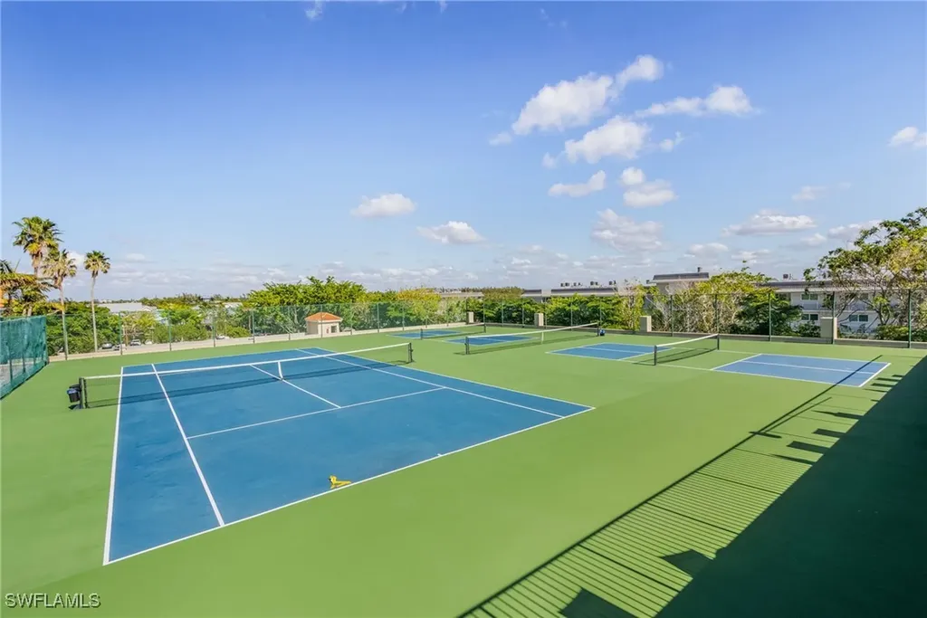 401 Bayfront Place Naples FL 34102