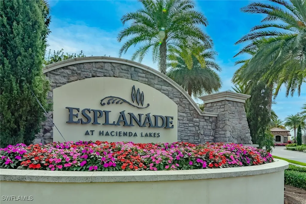 8111 Calle Canovas Street Naples FL 34114
