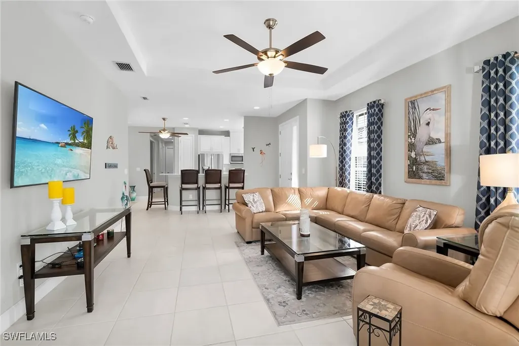 8111 Calle Canovas Street Naples FL 34114