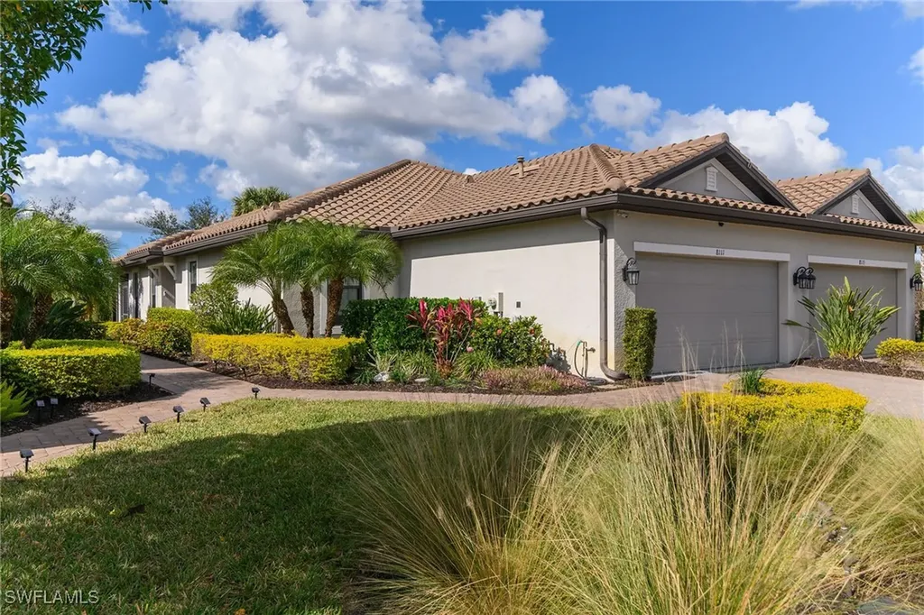 8111 Calle Canovas Street Naples FL 34114
