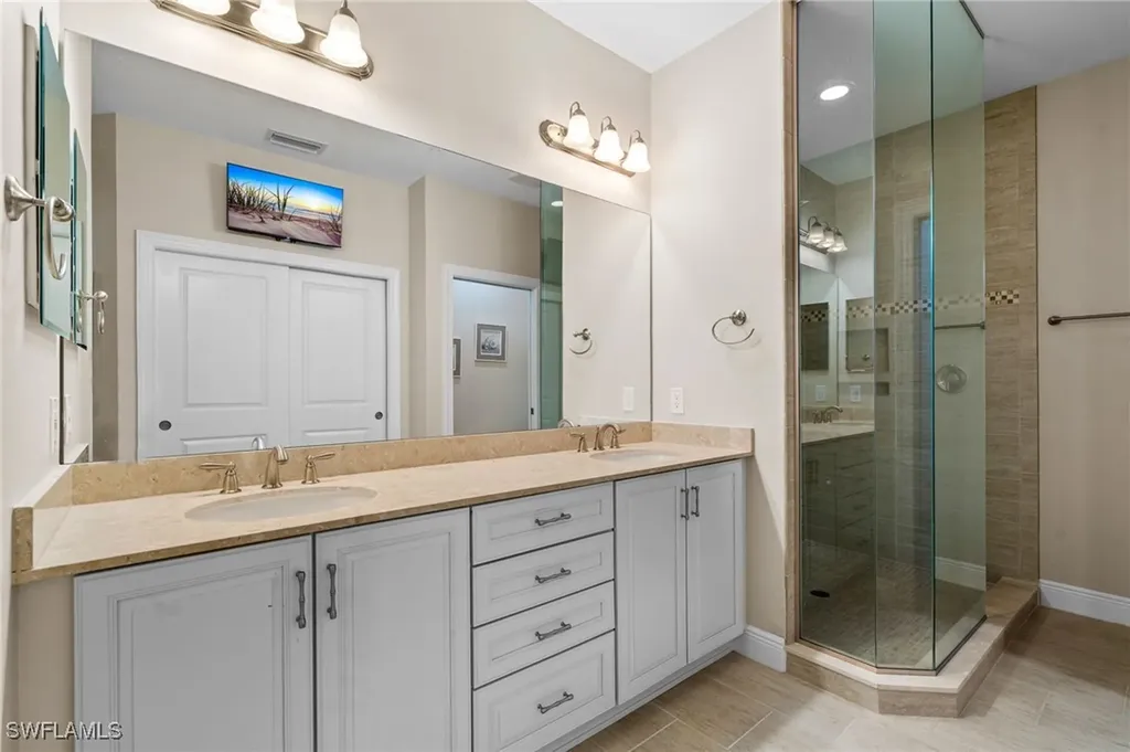 2129 Frangipani Circle Naples FL 34120