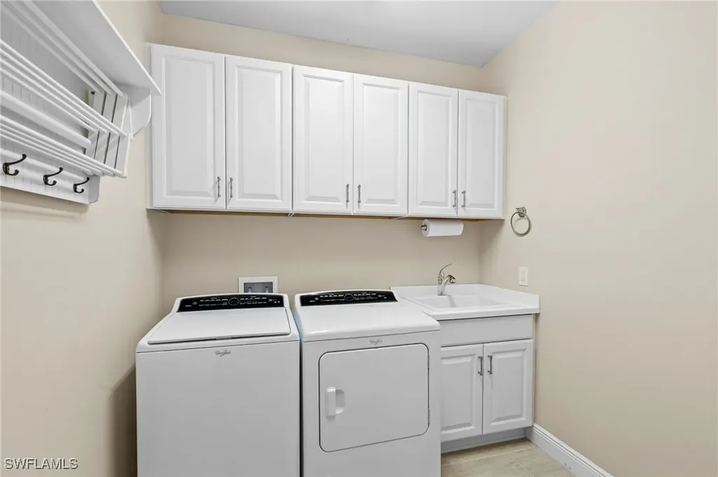 2129 Frangipani Circle Naples FL 34120