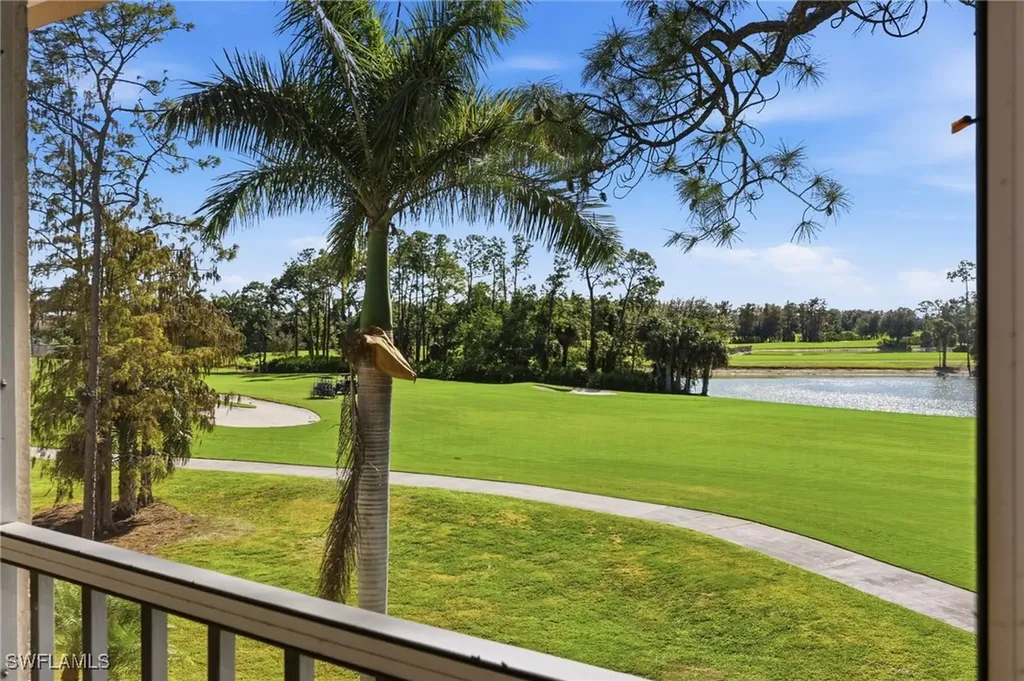 7340 Glenmoor Lane Naples FL 34104