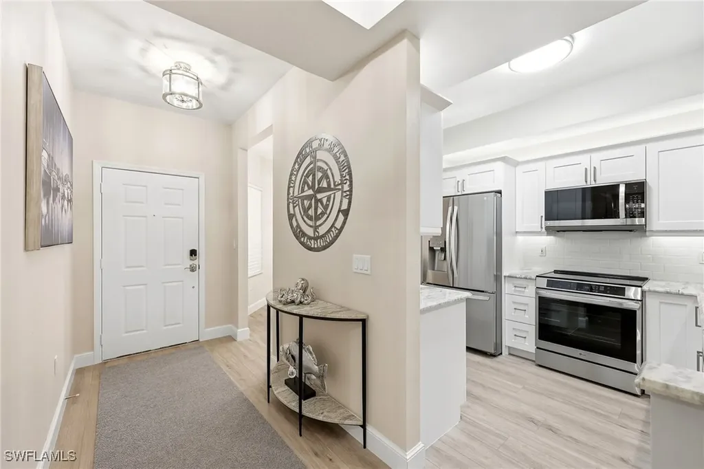 401 Bayfront Place Naples FL 34102