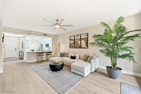 401 Bayfront Place Naples FL 34102