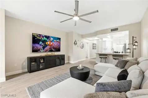 401 Bayfront Place Naples FL 34102