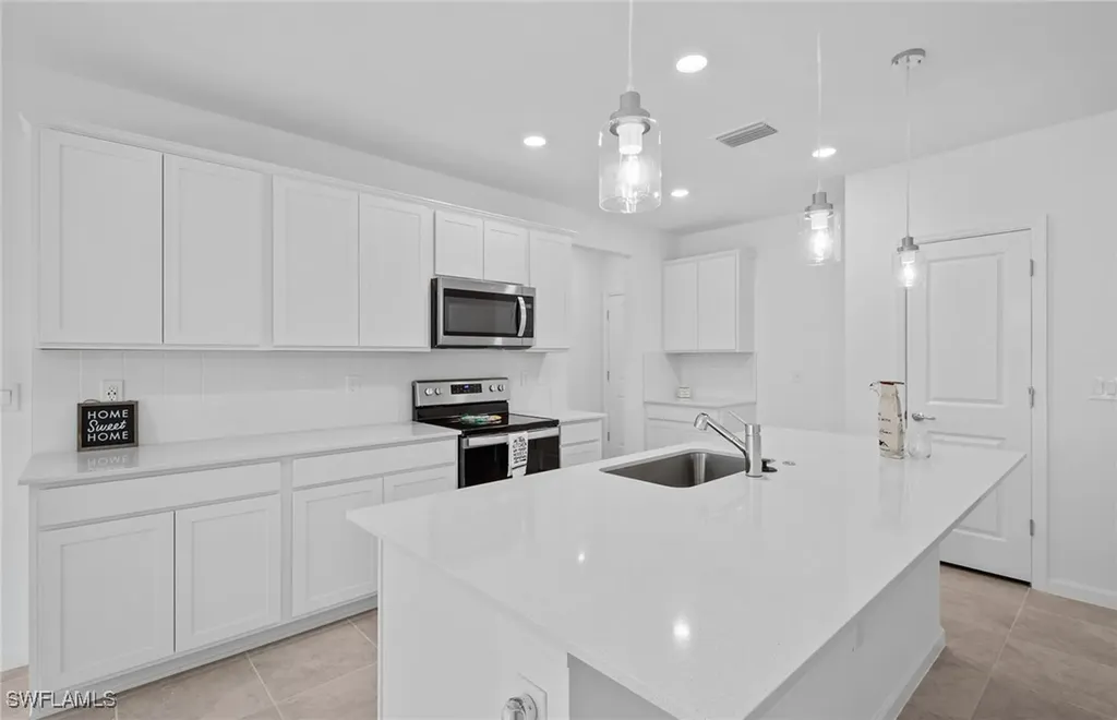 1693 Lake Jessup Circle Cape Coral FL 33909