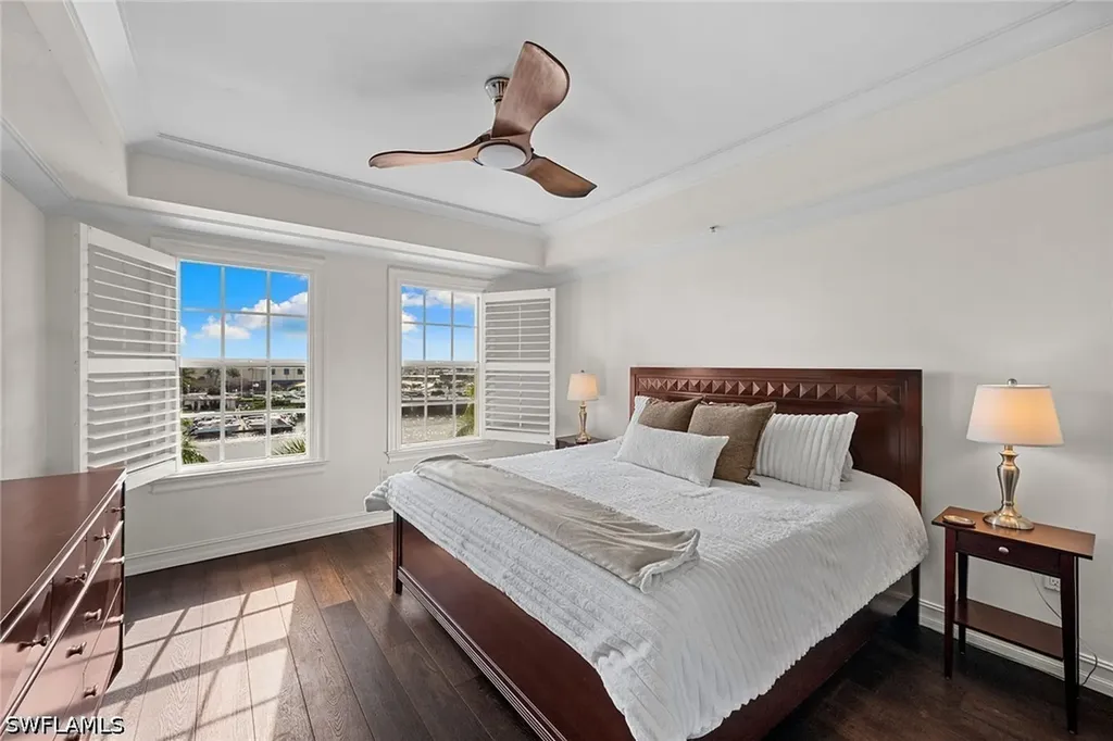 451 Bayfront Place Naples FL 34102