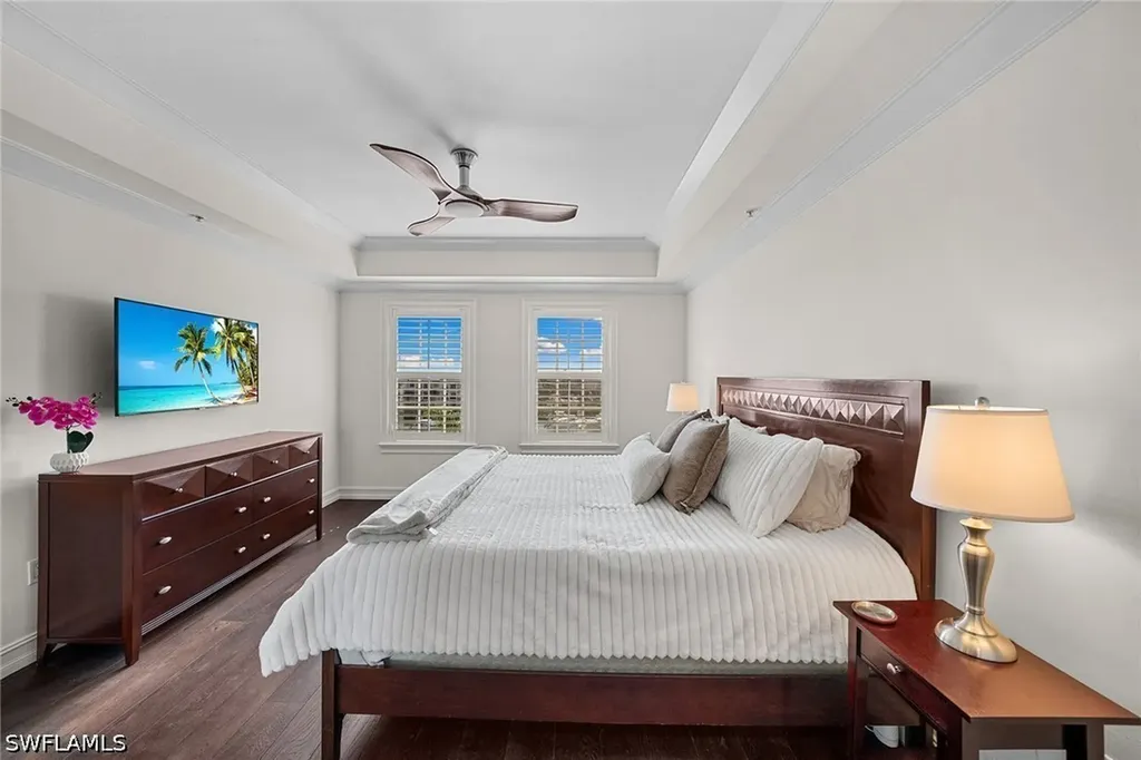 451 Bayfront Place Naples FL 34102