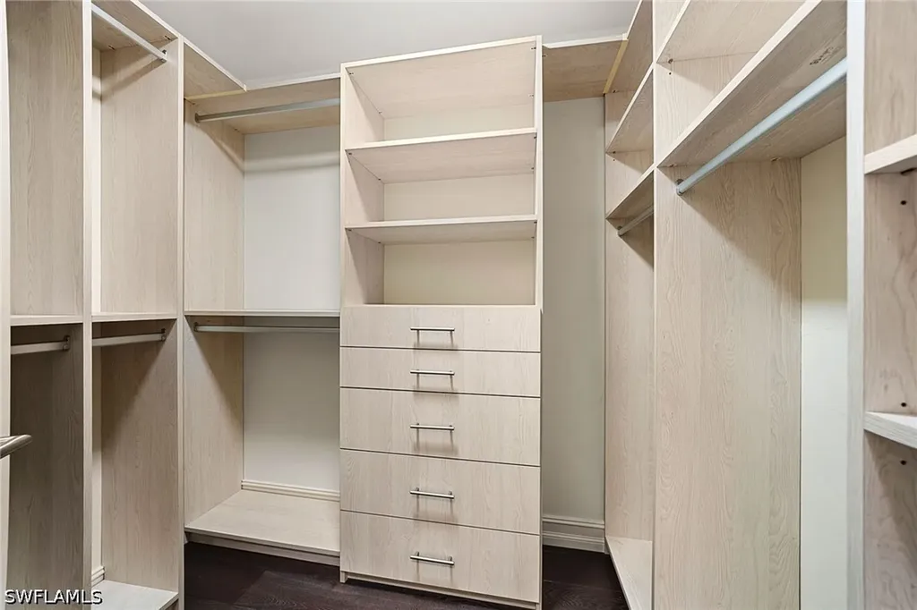 451 Bayfront Place Naples FL 34102