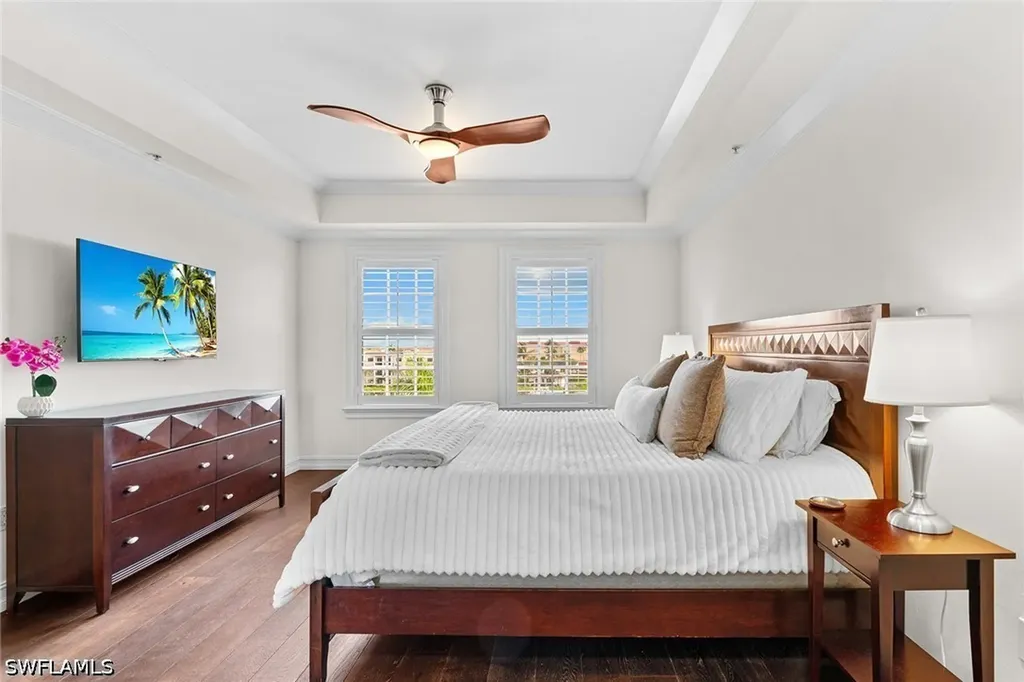 451 Bayfront Place Naples FL 34102