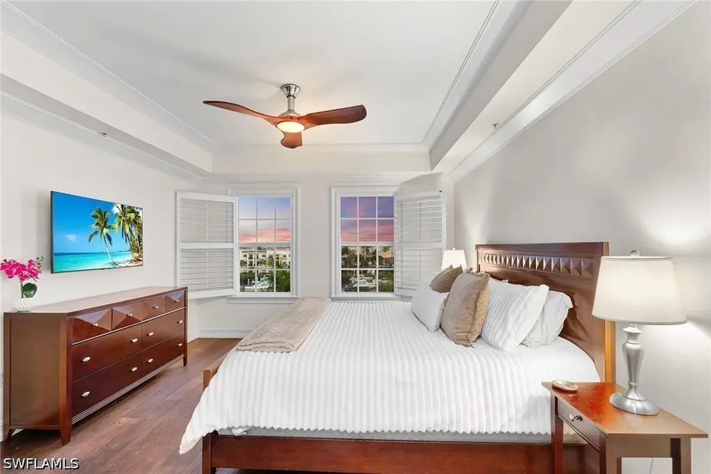 451 Bayfront Place Naples FL 34102