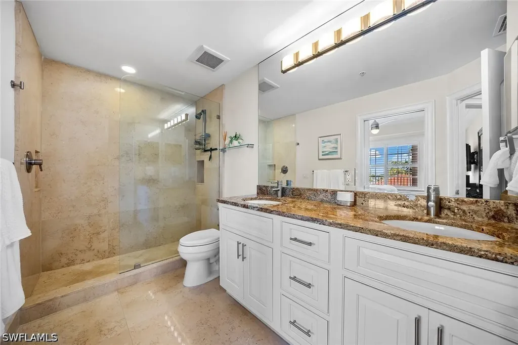 451 Bayfront Place Naples FL 34102