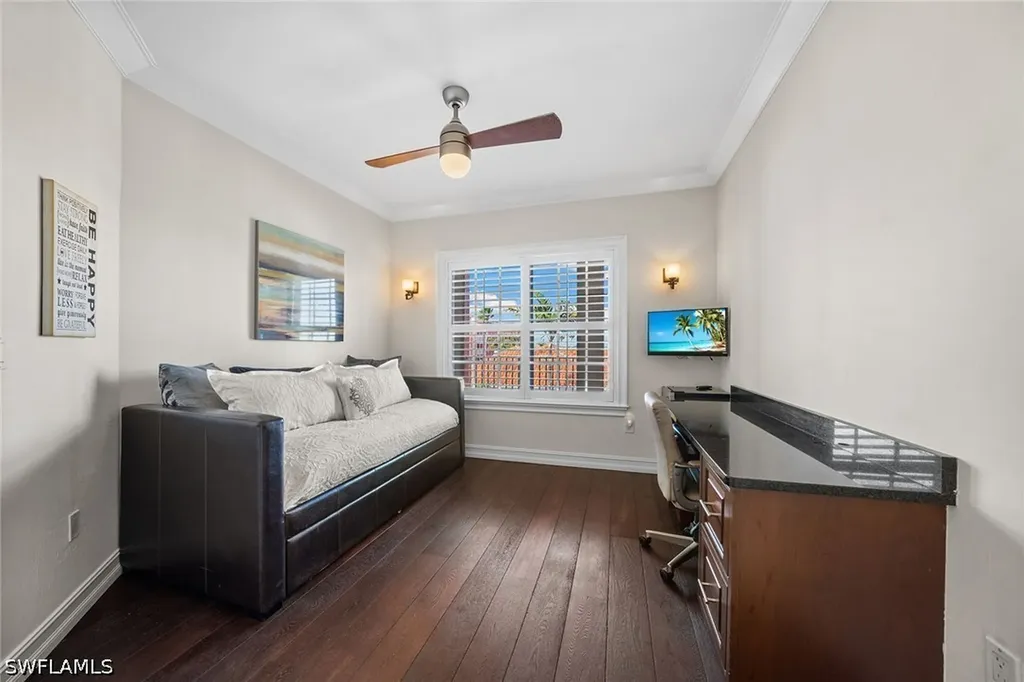 451 Bayfront Place Naples FL 34102