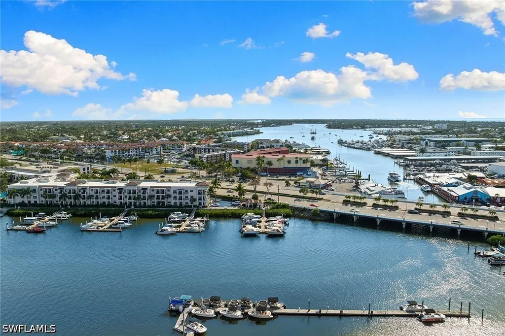 451 Bayfront Place Naples FL 34102